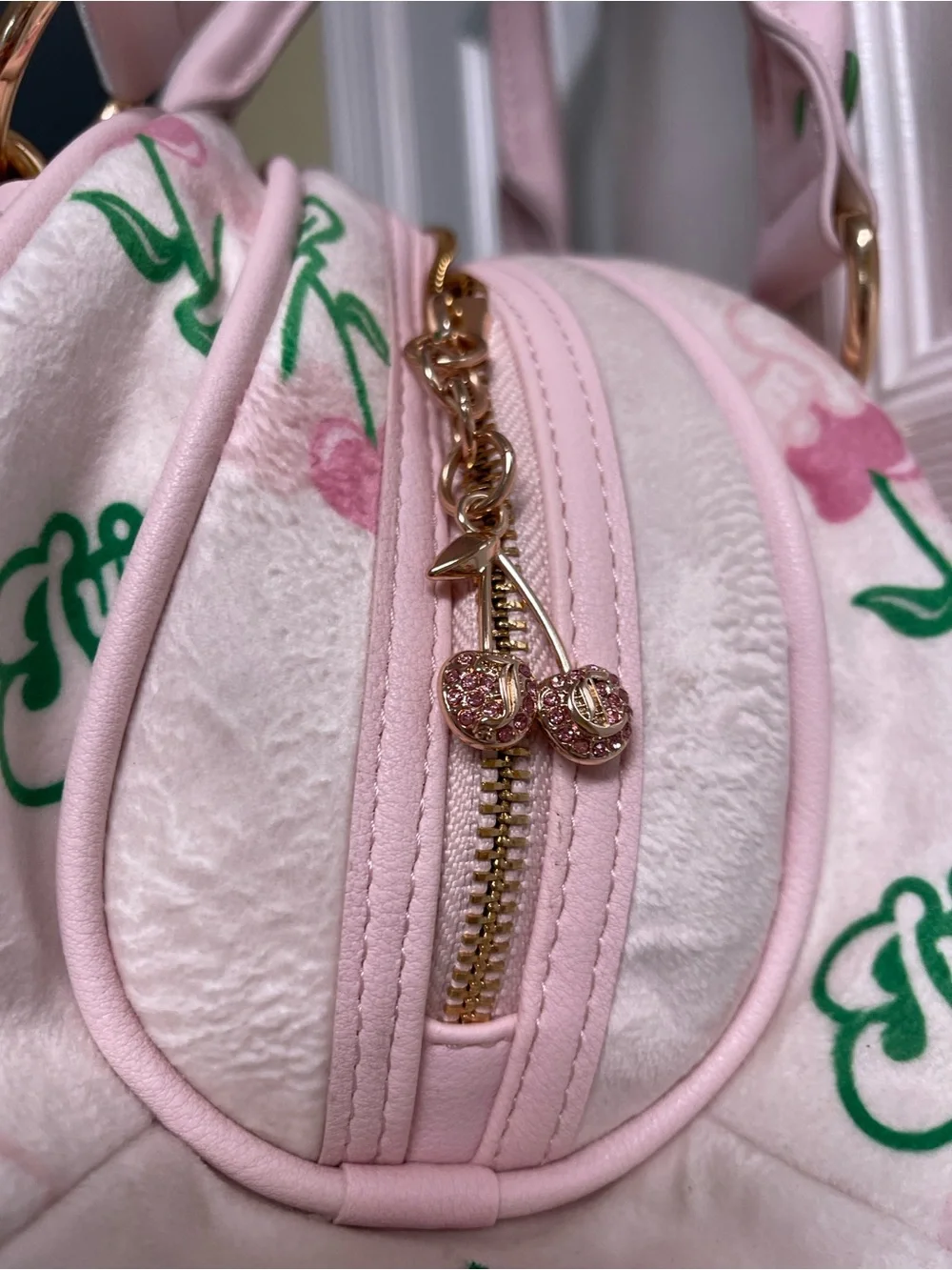 Juicy Couture Pink & Cream Floral Dome Satchel with Heart Coin Pouch